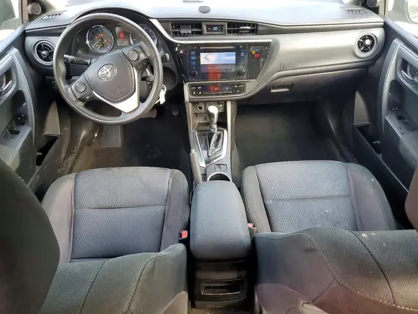 5YFBURHE7JP829155 2018 TOYOTA COROLLA - Image 8