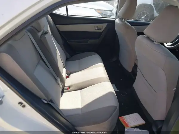 5YFBURHE7JP830676 2018 TOYOTA COROLLA - Image 8