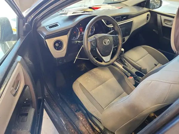 5YFBURHE7JP831052 2018 TOYOTA COROLLA - Image 8