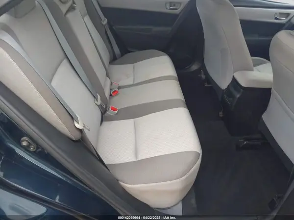 5YFBURHE7JP831374 2018 TOYOTA COROLLA - Image 8