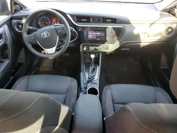 5YFBURHE7JP831844 2018 TOYOTA COROLLA - Image 8