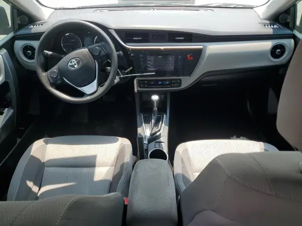 5YFBURHE7JP834033 2018 TOYOTA COROLLA - Image 8
