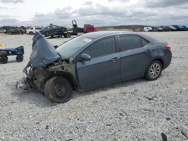 5YFBURHE7JP836025 2018 TOYOTA COROLLA - Image 1