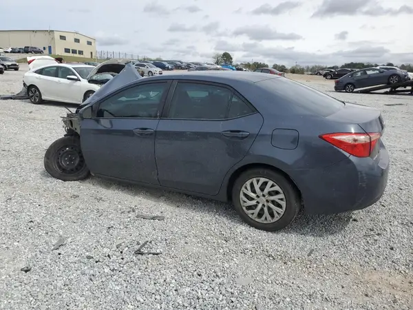 5YFBURHE7JP836025 2018 TOYOTA COROLLA - Image 2