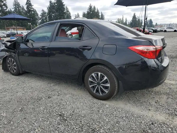 5YFBURHE7JP836686 2018 TOYOTA COROLLA - Image 2