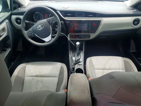 5YFBURHE7JP836770 2018 TOYOTA COROLLA - Image 8