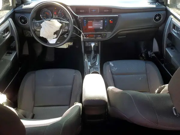 5YFBURHE7JP837837 2018 TOYOTA COROLLA - Image 8