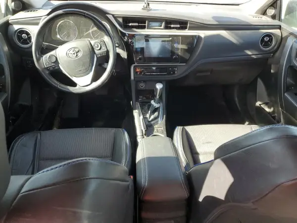 5YFBURHE7JP839331 2018 TOYOTA COROLLA - Image 8