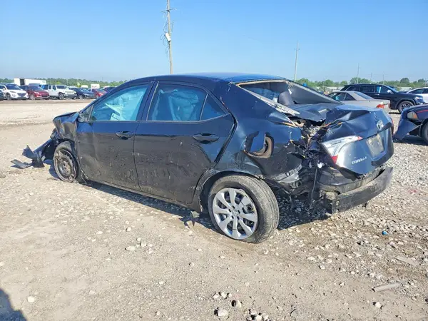 5YFBURHE7JP840821 2018 TOYOTA COROLLA - Image 2