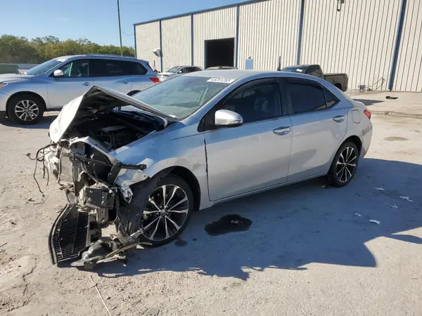 5YFBURHE7JP841192 2018 TOYOTA COROLLA - Image 1