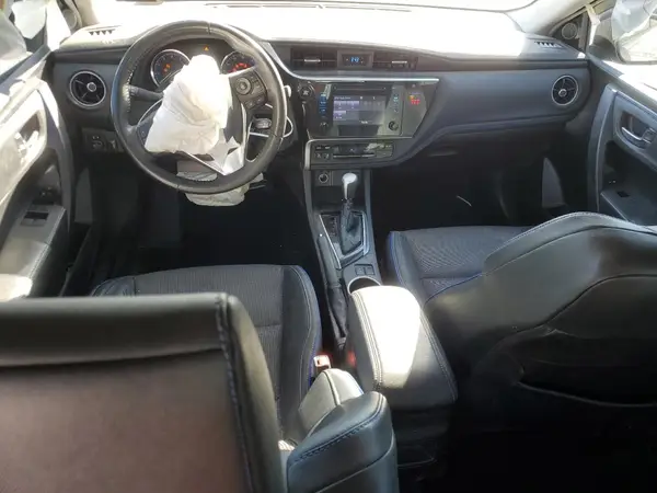 5YFBURHE7JP841192 2018 TOYOTA COROLLA - Image 8