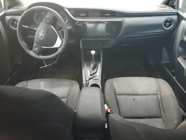 5YFBURHE7JP842990 2018 TOYOTA COROLLA - Image 8