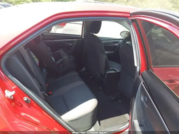 5YFBURHE7JP843766 2018 TOYOTA COROLLA - Image 8