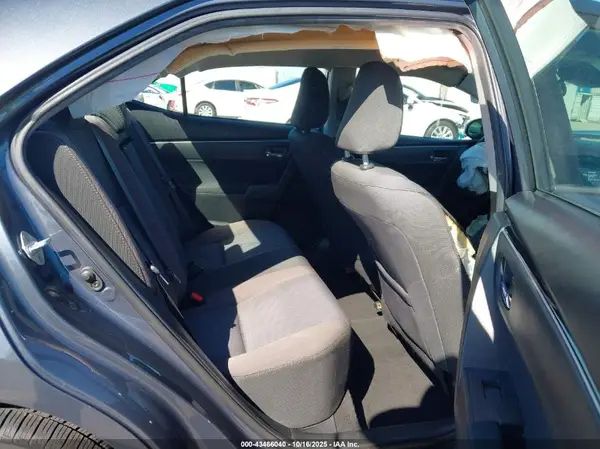 5YFBURHE7JP844514 2018 TOYOTA COROLLA - Image 8