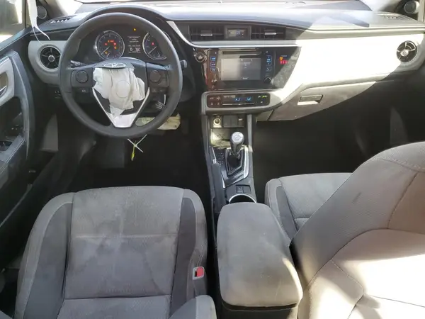 5YFBURHE7JP844822 2018 TOYOTA COROLLA - Image 8