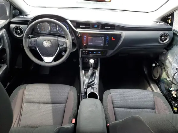 5YFBURHE7JP845128 2018 TOYOTA COROLLA - Image 8