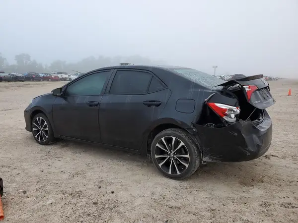 5YFBURHE7JP847333 2018 TOYOTA COROLLA - Image 2