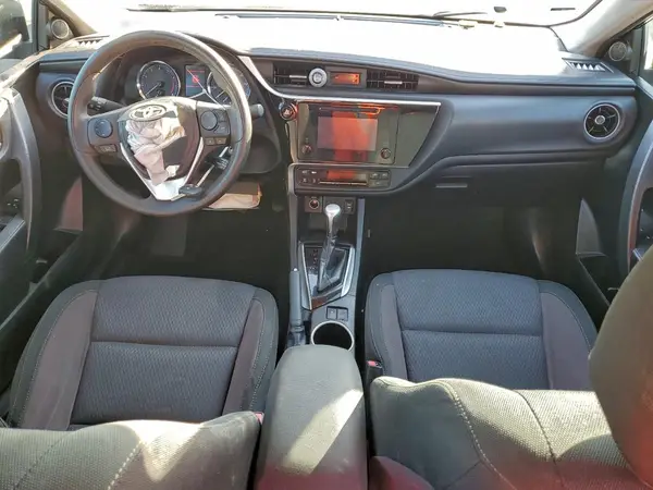5YFBURHE7JP849504 2018 TOYOTA COROLLA - Image 8