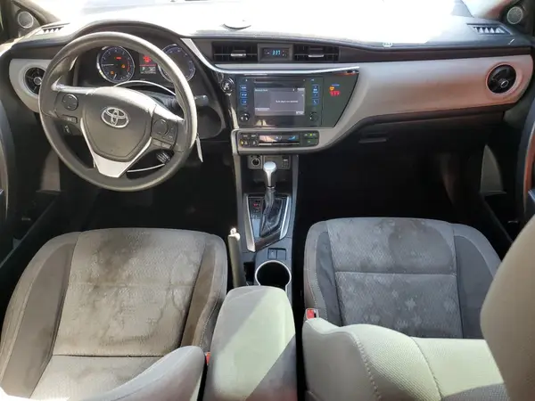 5YFBURHE7JP853889 2018 TOYOTA COROLLA - Image 8