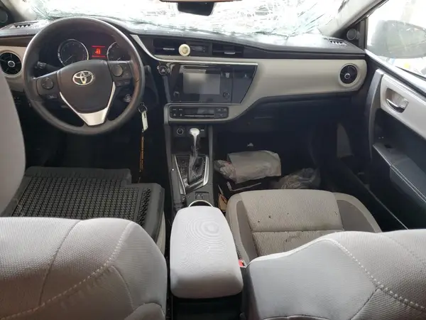 5YFBURHE7JP854685 2018 TOYOTA COROLLA - Image 8