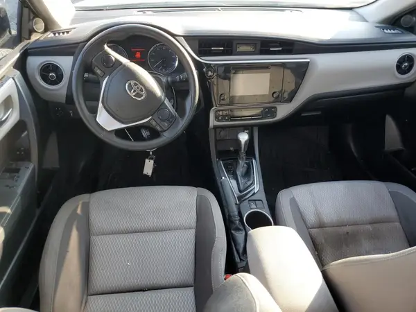5YFBURHE7JP855593 2018 TOYOTA COROLLA - Image 8