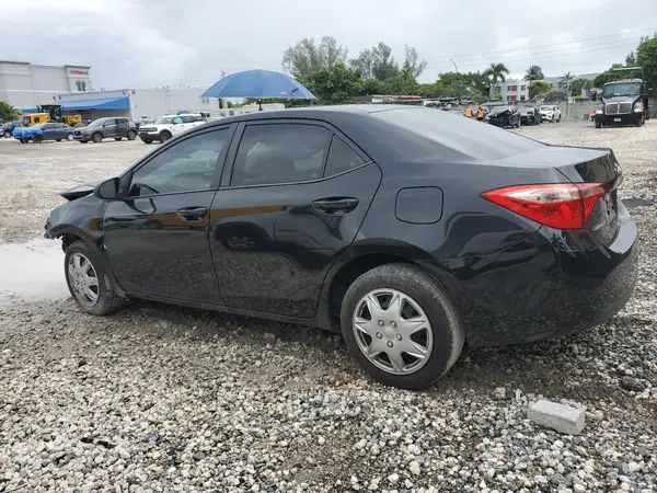 5YFBURHE7KP856325 2019 TOYOTA COROLLA - Image 2