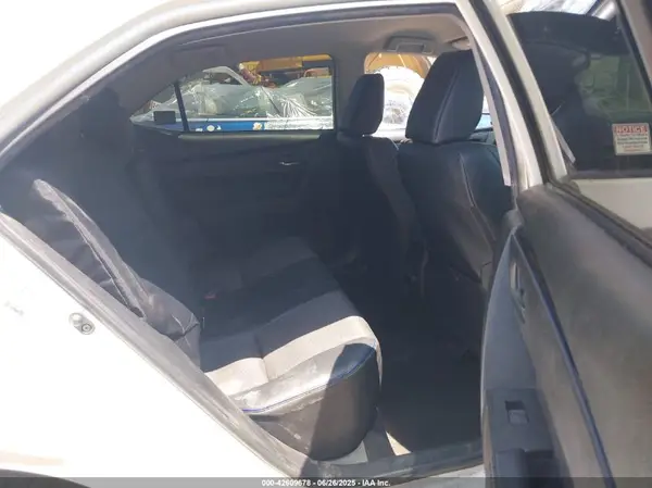 5YFBURHE7KP856955 2019 TOYOTA COROLLA - Image 8
