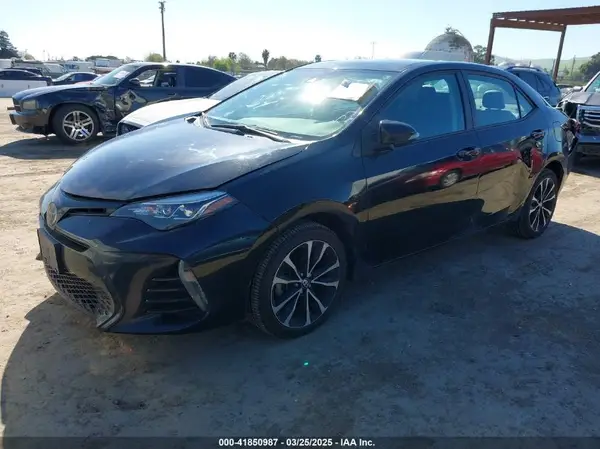 5YFBURHE7KP857880 2019 TOYOTA COROLLA - Image 2