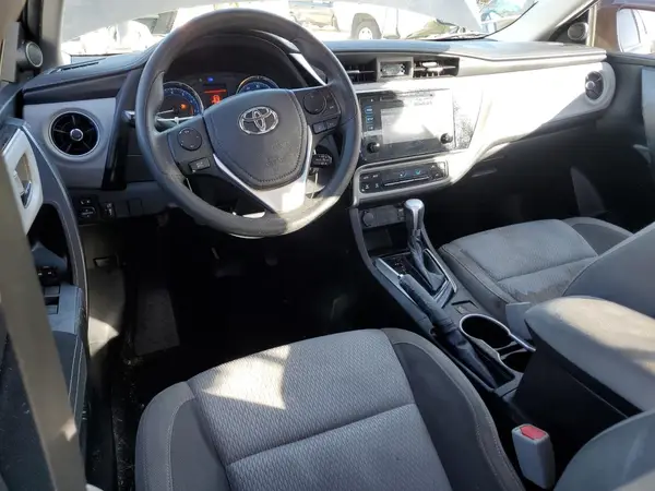 5YFBURHE7KP859676 2019 TOYOTA COROLLA - Image 8
