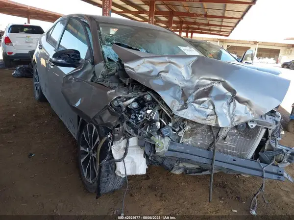 5YFBURHE7KP861220 2019 TOYOTA COROLLA - Image 1