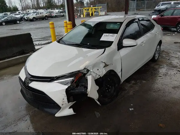 5YFBURHE7KP861444 2019 TOYOTA COROLLA - Image 2