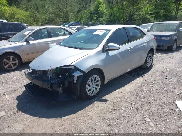 5YFBURHE7KP861802 2019 TOYOTA COROLLA - Image 2