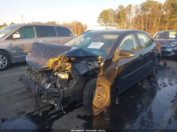 5YFBURHE7KP865395 2019 TOYOTA COROLLA - Image 2