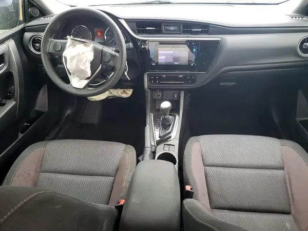 5YFBURHE7KP866045 2019 TOYOTA COROLLA - Image 8