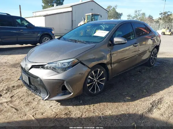 5YFBURHE7KP874601 2019 TOYOTA COROLLA - Image 2