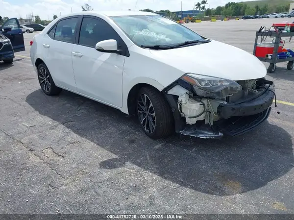 5YFBURHE7KP875893 2019 TOYOTA COROLLA - Image 1