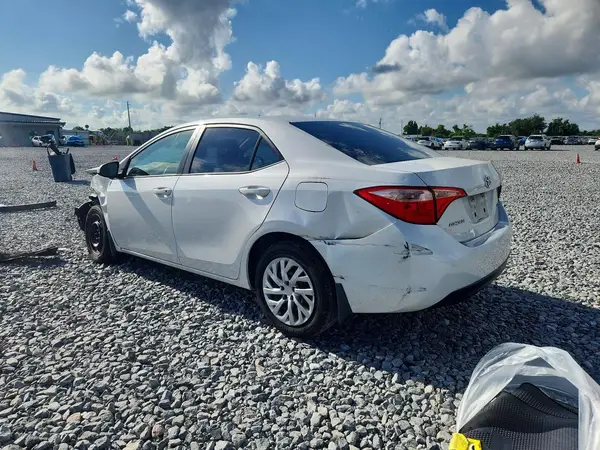 5YFBURHE7KP876168 2019 TOYOTA COROLLA - Image 2