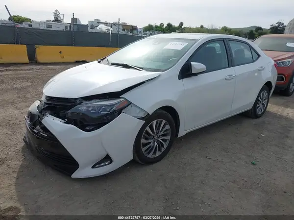5YFBURHE7KP878941 2019 TOYOTA COROLLA - Image 2