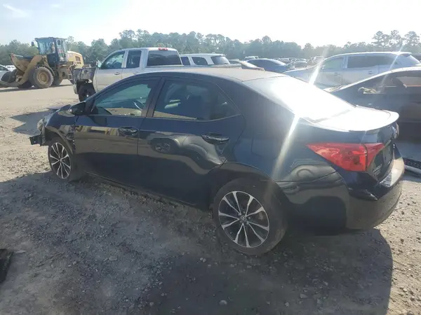 5YFBURHE7KP880821 2019 TOYOTA COROLLA - Image 2