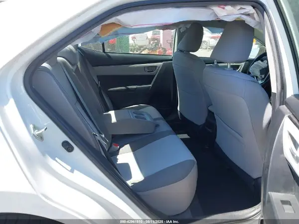5YFBURHE7KP882388 2019 TOYOTA COROLLA - Image 8