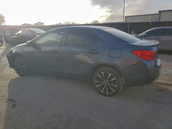 5YFBURHE7KP882603 2019 TOYOTA COROLLA - Image 2