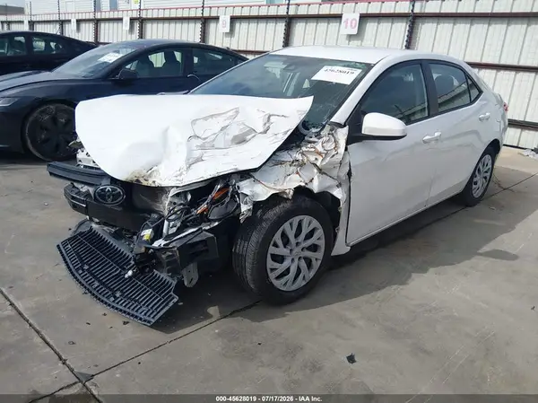 5YFBURHE7KP884092 2019 TOYOTA COROLLA - Image 2