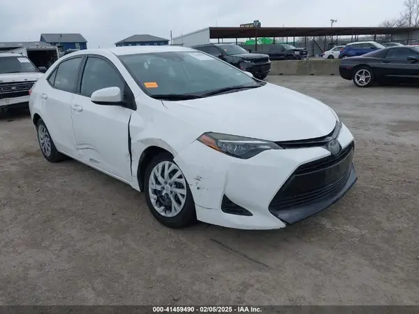5YFBURHE7KP884299 2019 TOYOTA COROLLA - Image 1