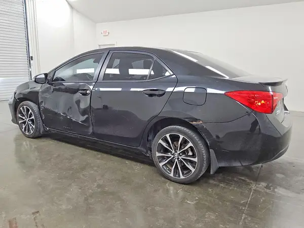 5YFBURHE7KP885792 2019 TOYOTA COROLLA - Image 2