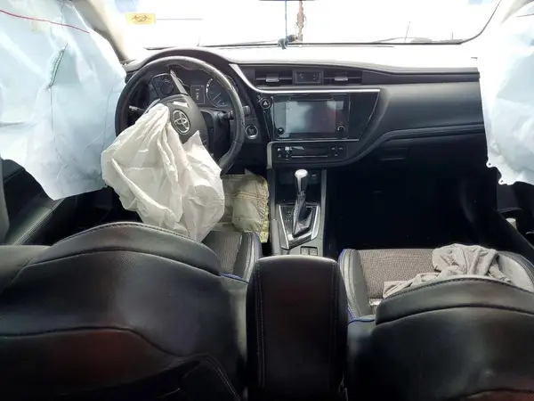 5YFBURHE7KP886196 2019 TOYOTA COROLLA - Image 8