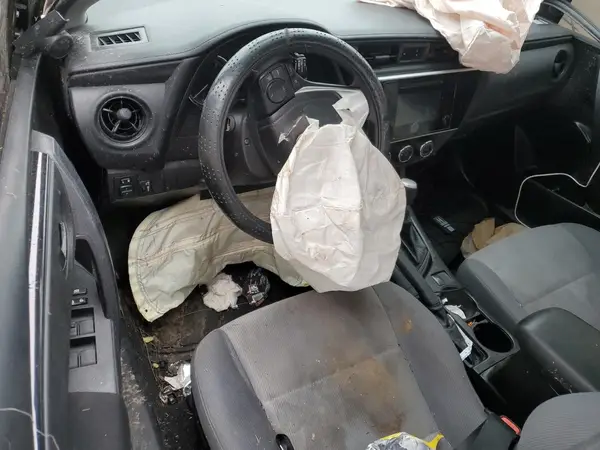 5YFBURHE7KP887803 2019 TOYOTA COROLLA - Image 8