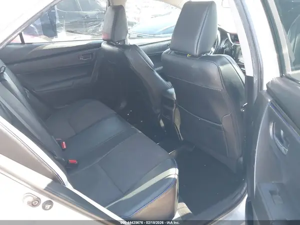 5YFBURHE7KP891558 2019 TOYOTA COROLLA - Image 8