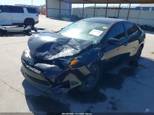 5YFBURHE7KP891897 2019 TOYOTA COROLLA - Image 2