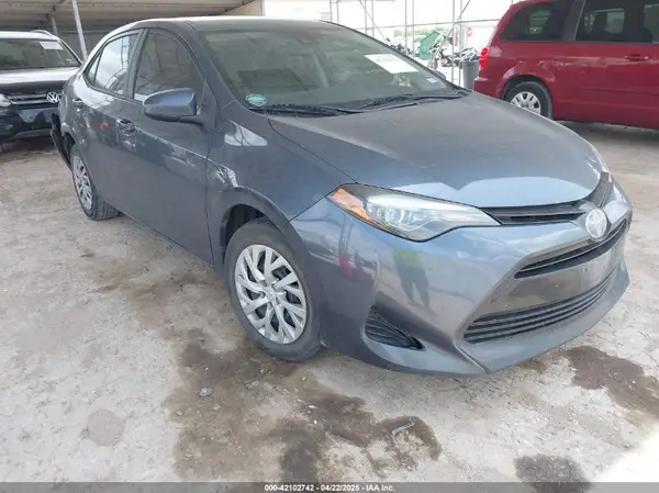 5YFBURHE7KP893892 2019 TOYOTA COROLLA - Image 1