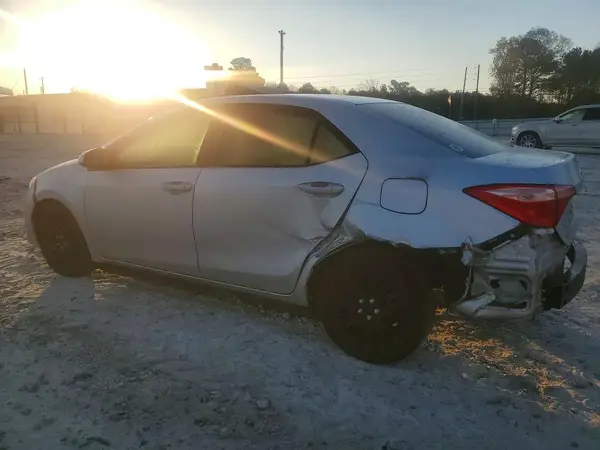 5YFBURHE7KP896209 2019 TOYOTA COROLLA - Image 2